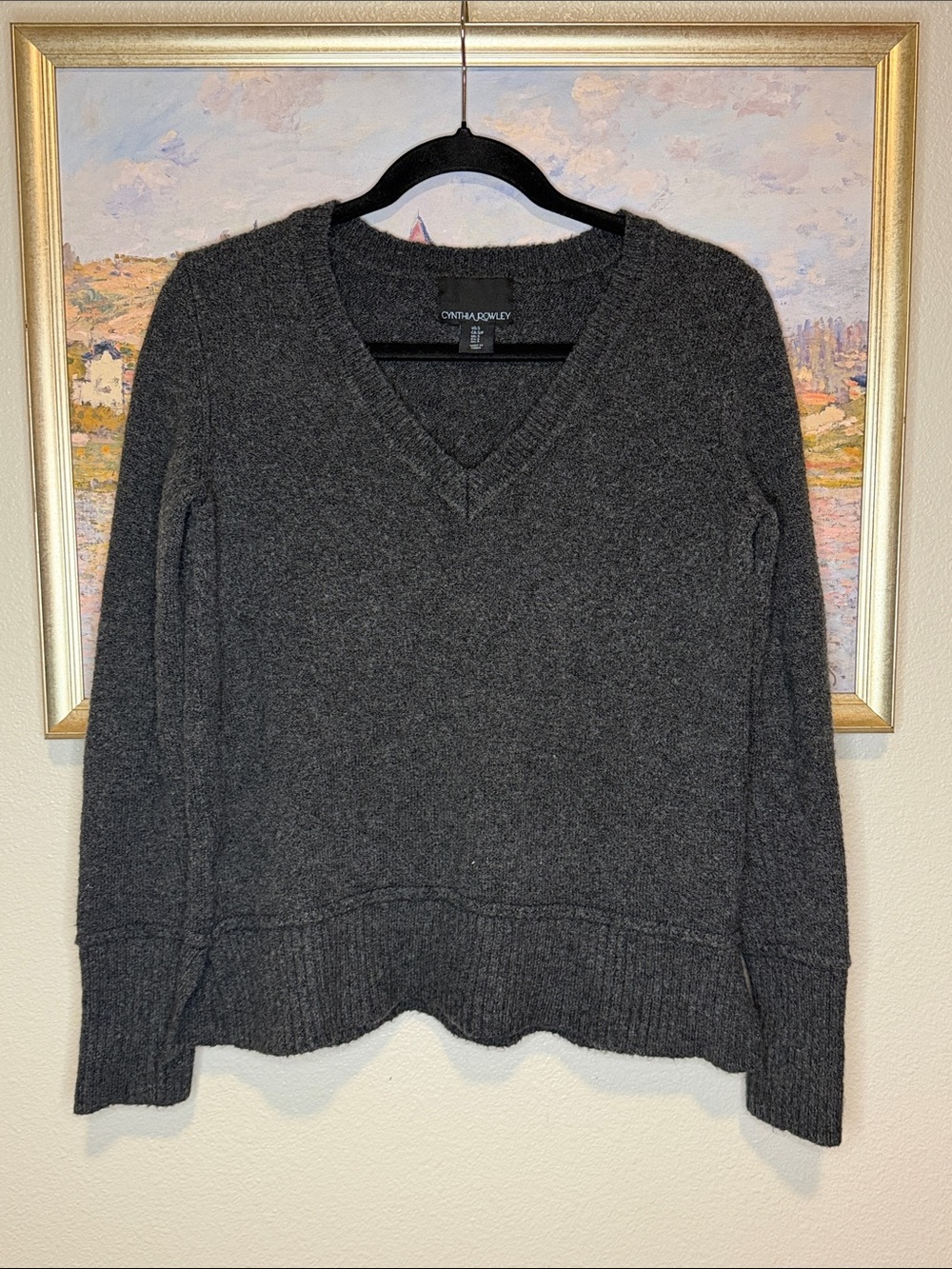 Cynthia Rowley Dark Charcoal V-Neck Knit Sweater size small (bin12)